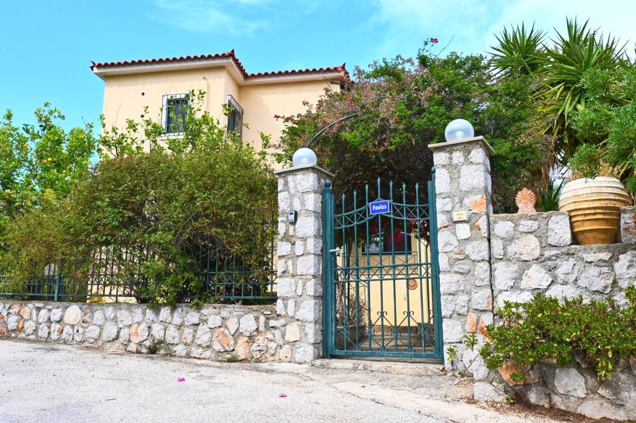 Pavlos' Cottage With Beach View Kórfos Buitenkant foto