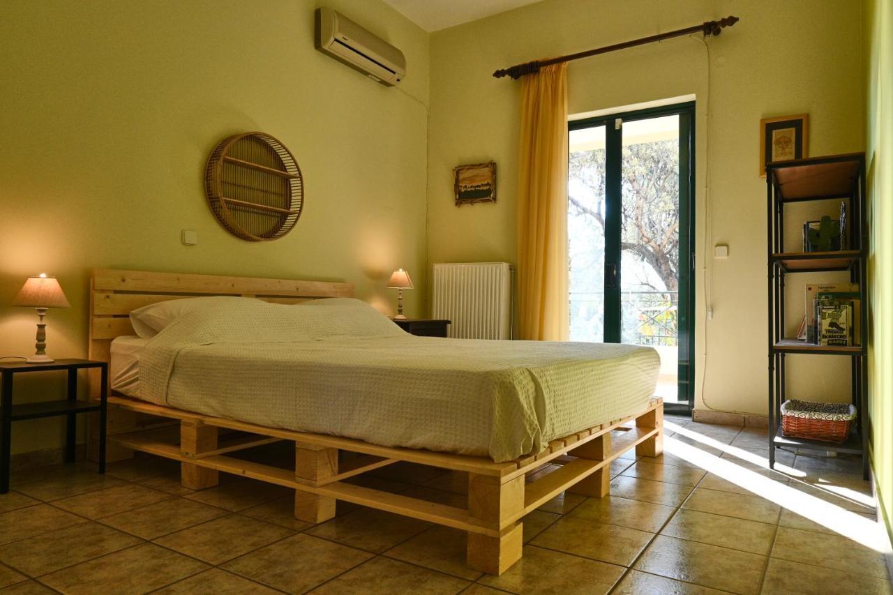 Pavlos' Cottage With Beach View Kórfos Buitenkant foto