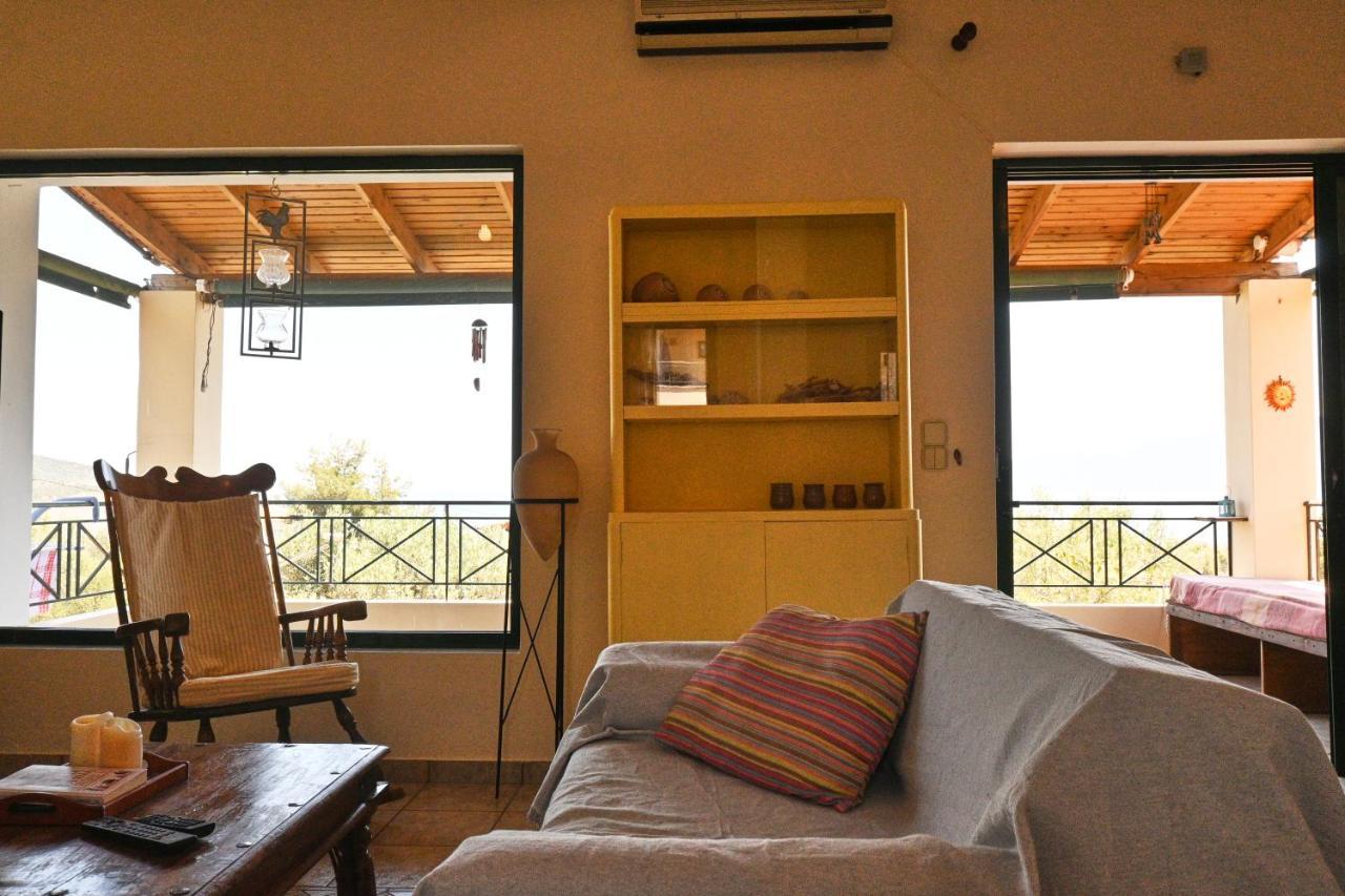 Pavlos' Cottage With Beach View Kórfos Buitenkant foto